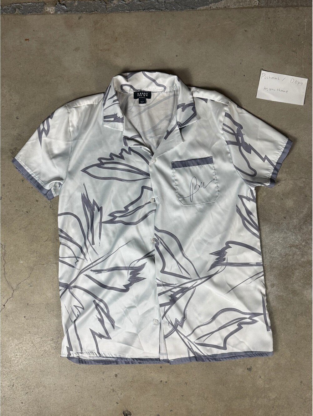 BoohooMAN Floral Satin Look Camp Collar Shirt Men’s large